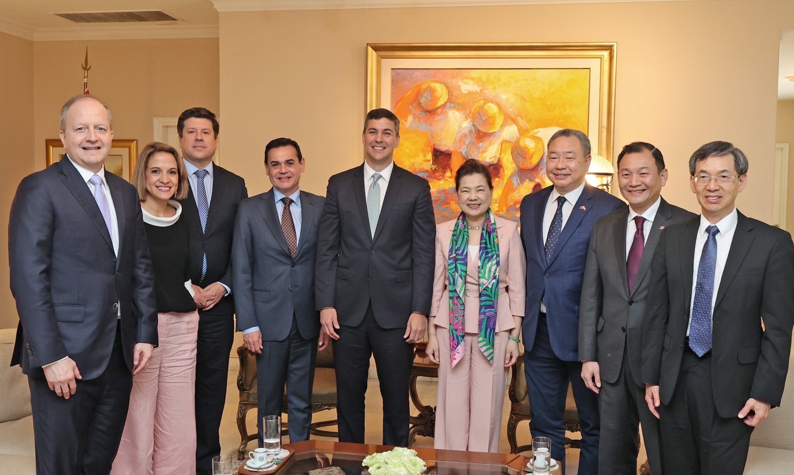 Minister Wang meets with new Paraguayan President Santiago Pena Palacios